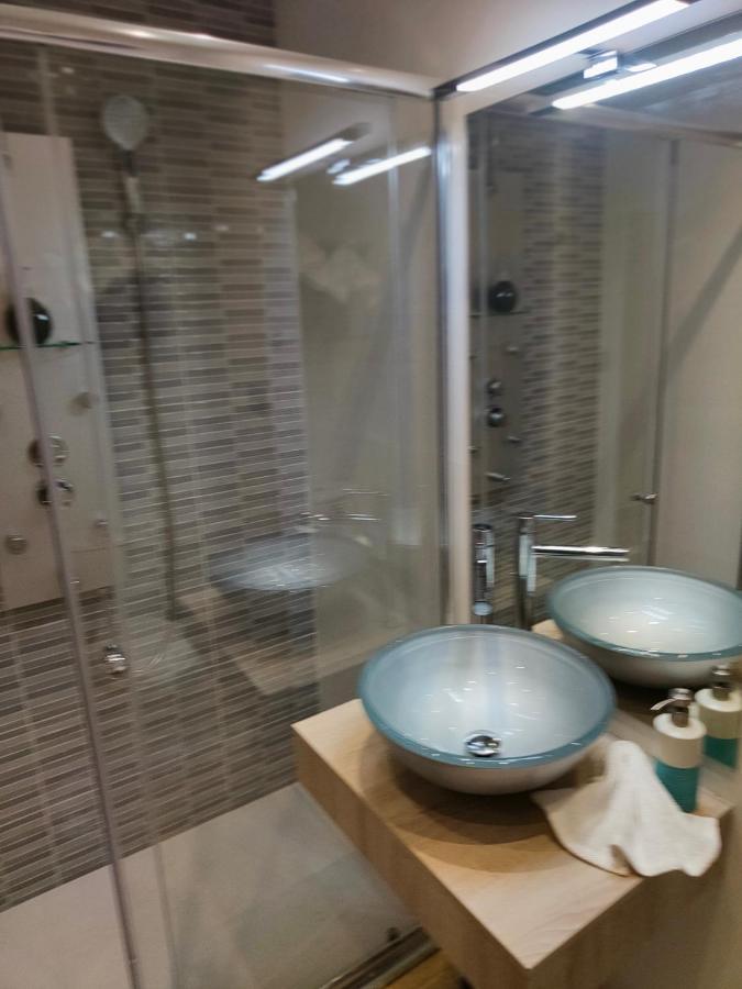 City Central Apartment With Large Patio By Namaste Elite Torremolinos Bagian luar foto