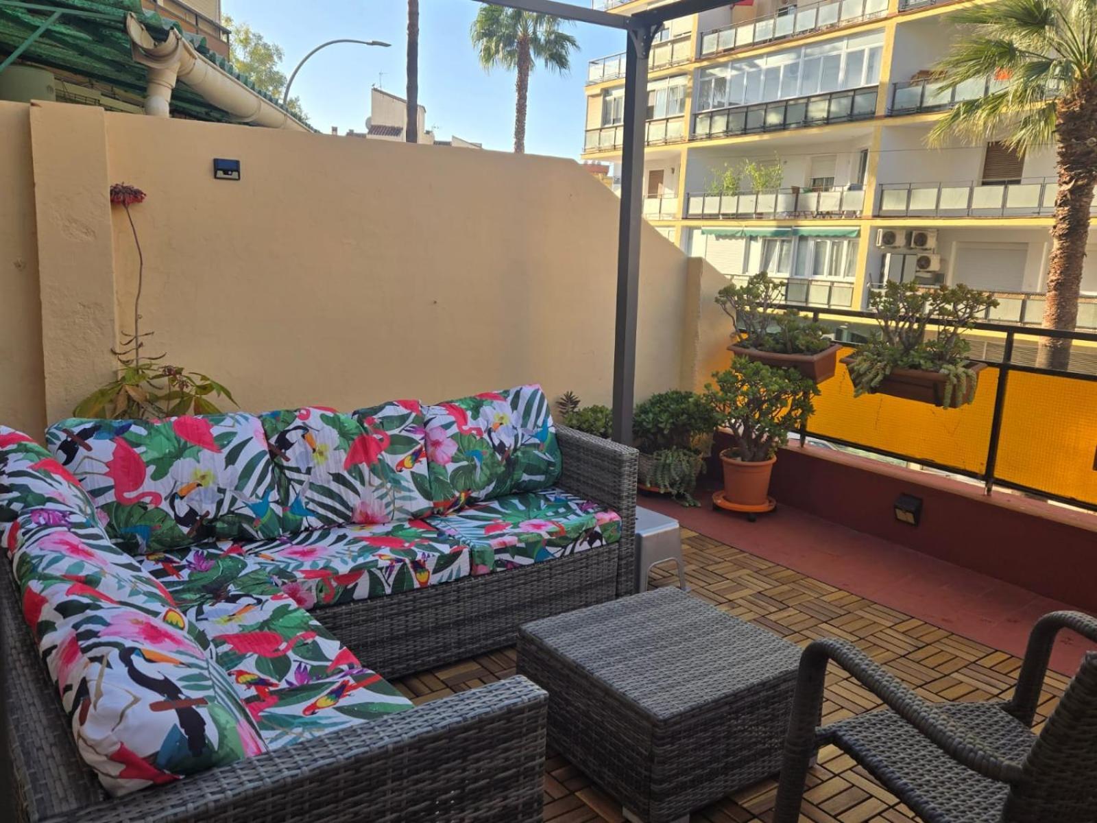 City Central Apartment With Large Patio By Namaste Elite Torremolinos Bagian luar foto